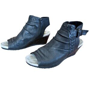 Earth Attalea Bonaire Black Peep Toe Wedge Boot Sandal